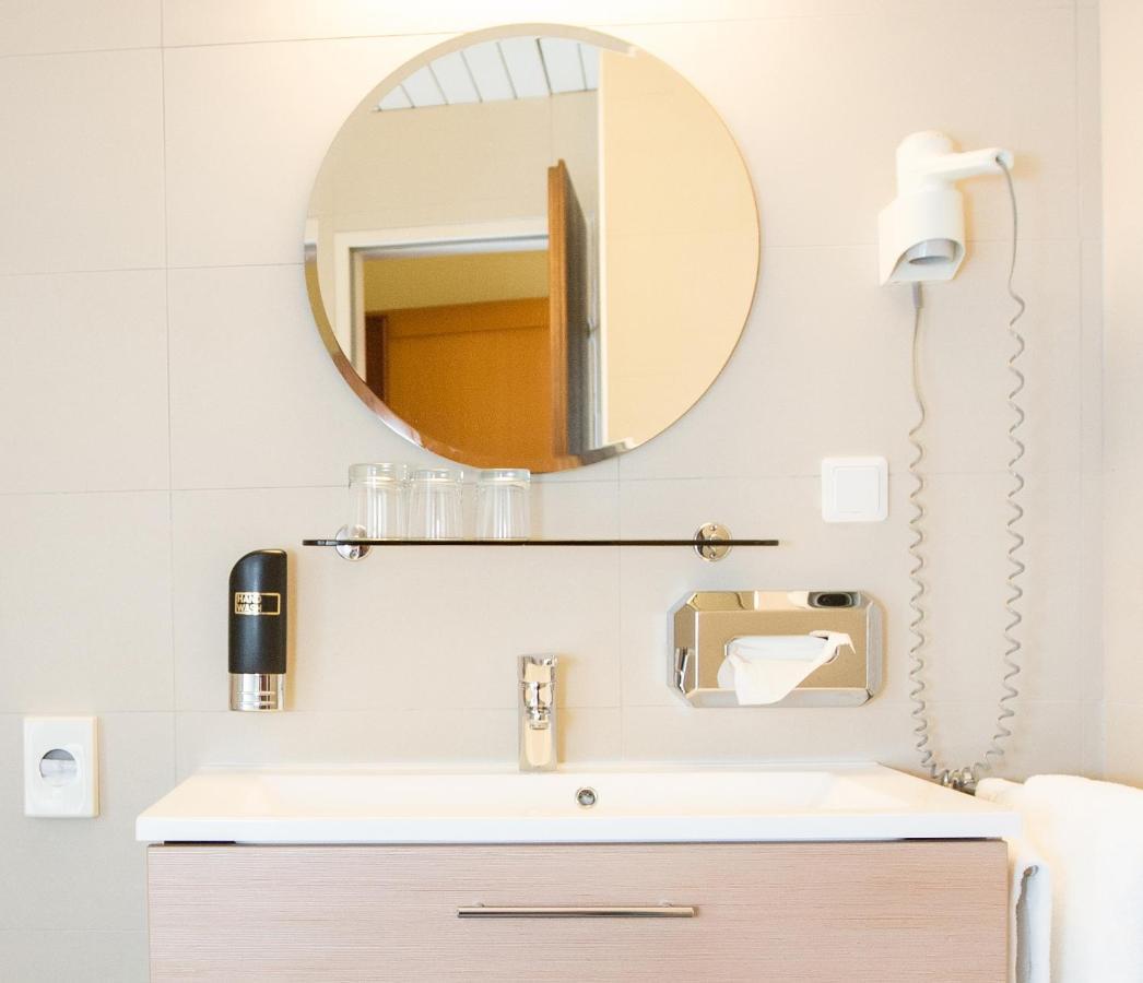 Das Reinisch Just Rooms Schwechat Exterior photo