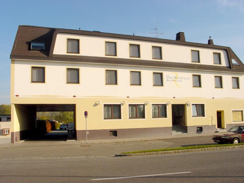 Das Reinisch Just Rooms Schwechat Exterior photo